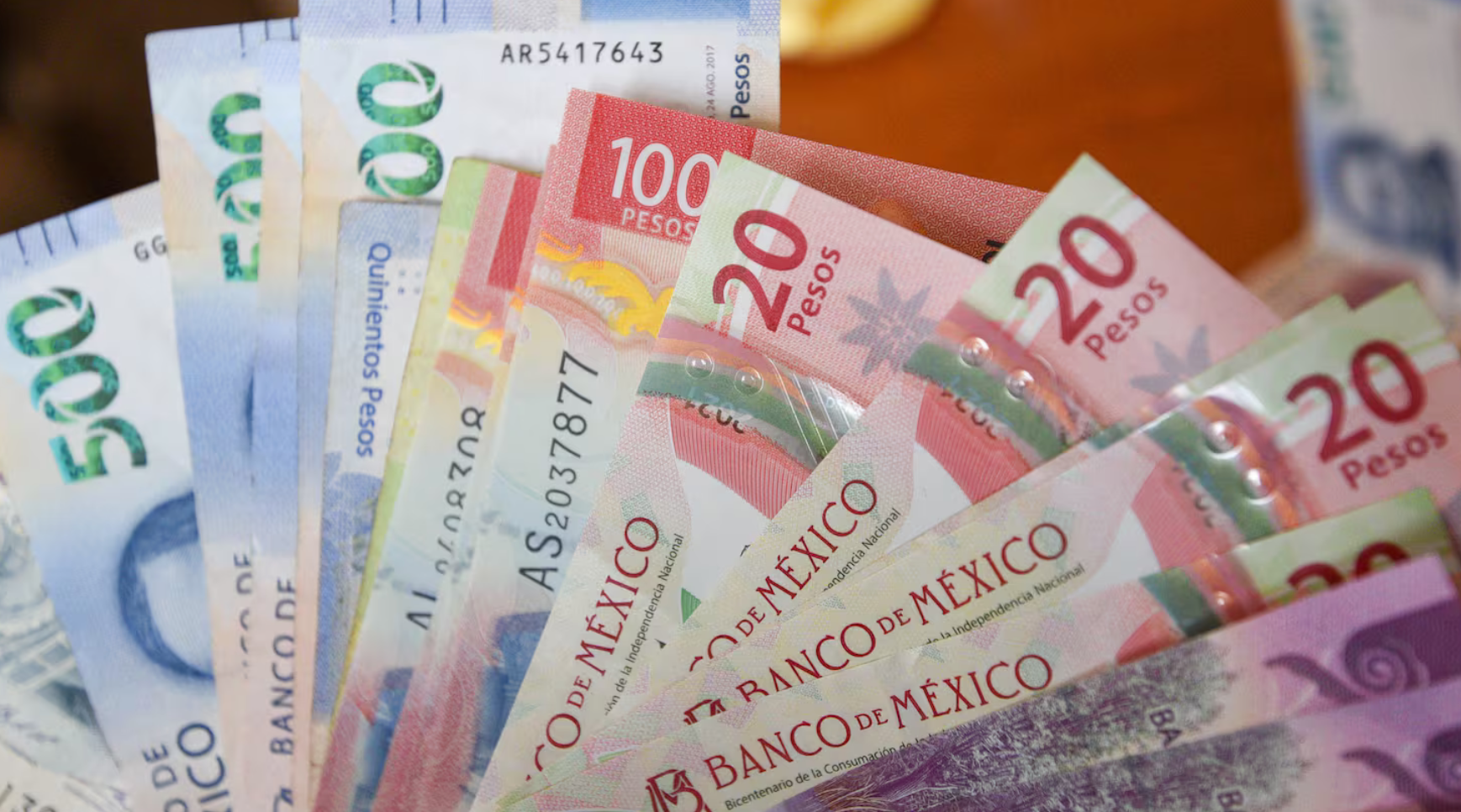 ¿A qué personas le depositarán aguinaldo en noviembre?